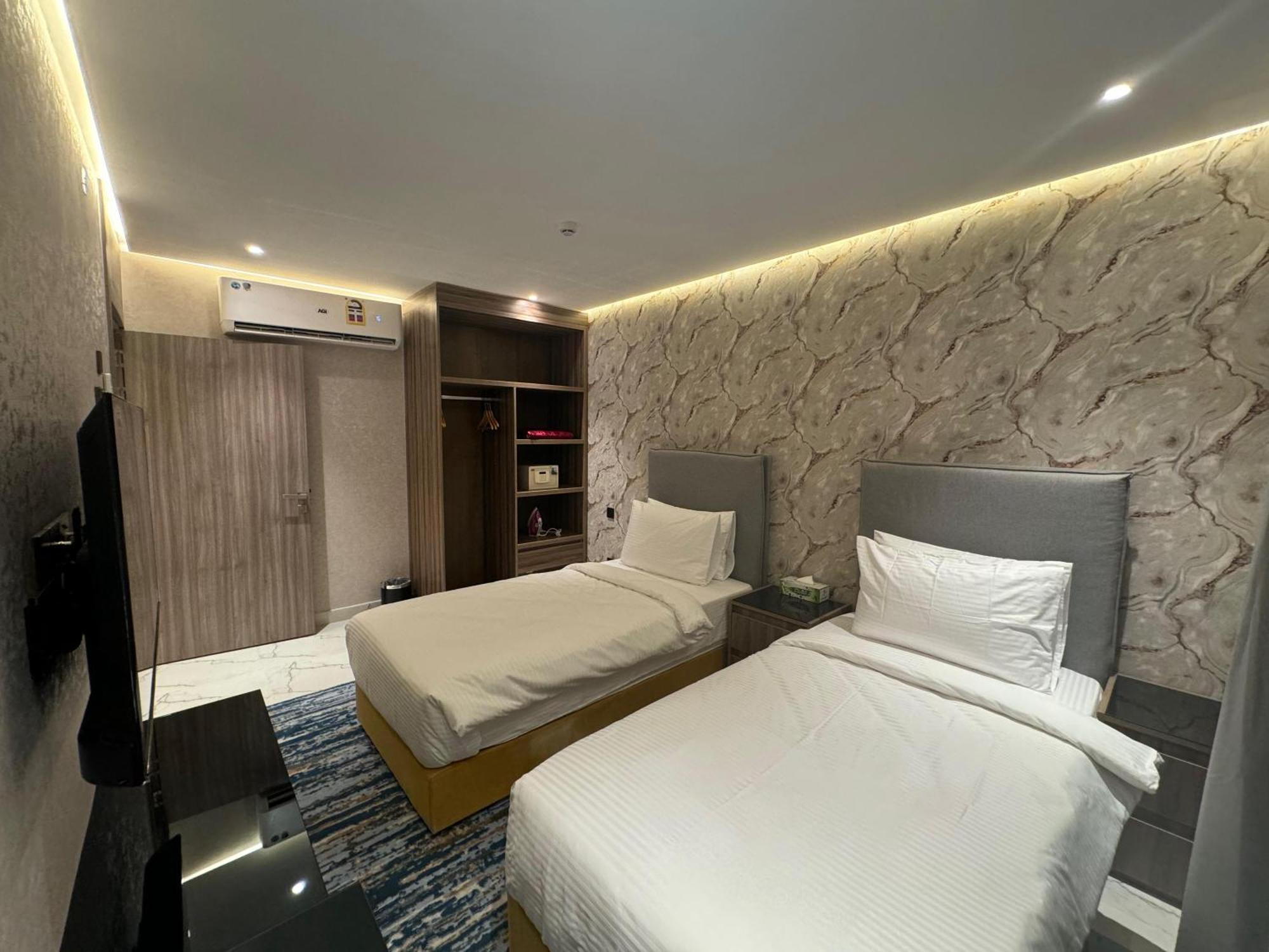 Royal Plaza Hotel
