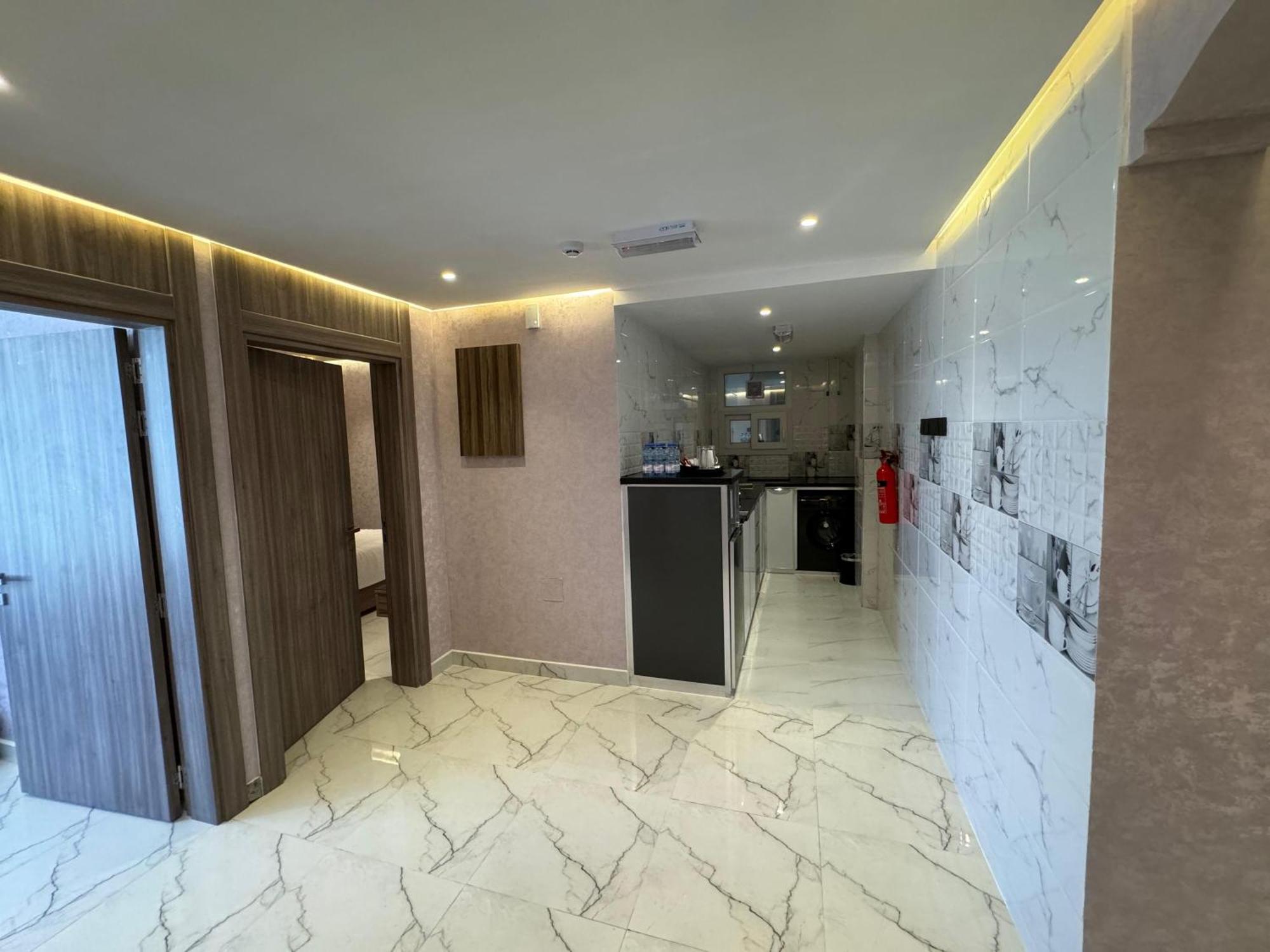 Hotel Royal Plaza 3*
