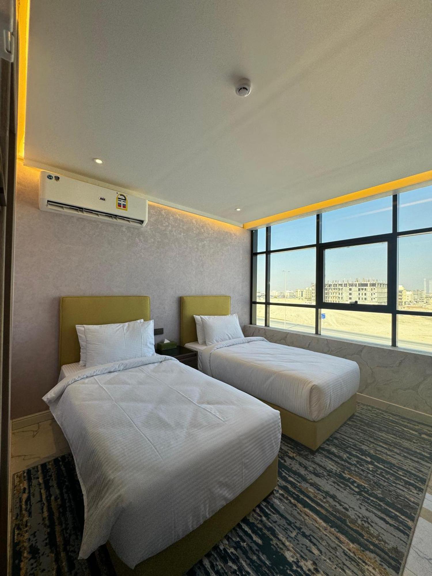 Royal Plaza 3*