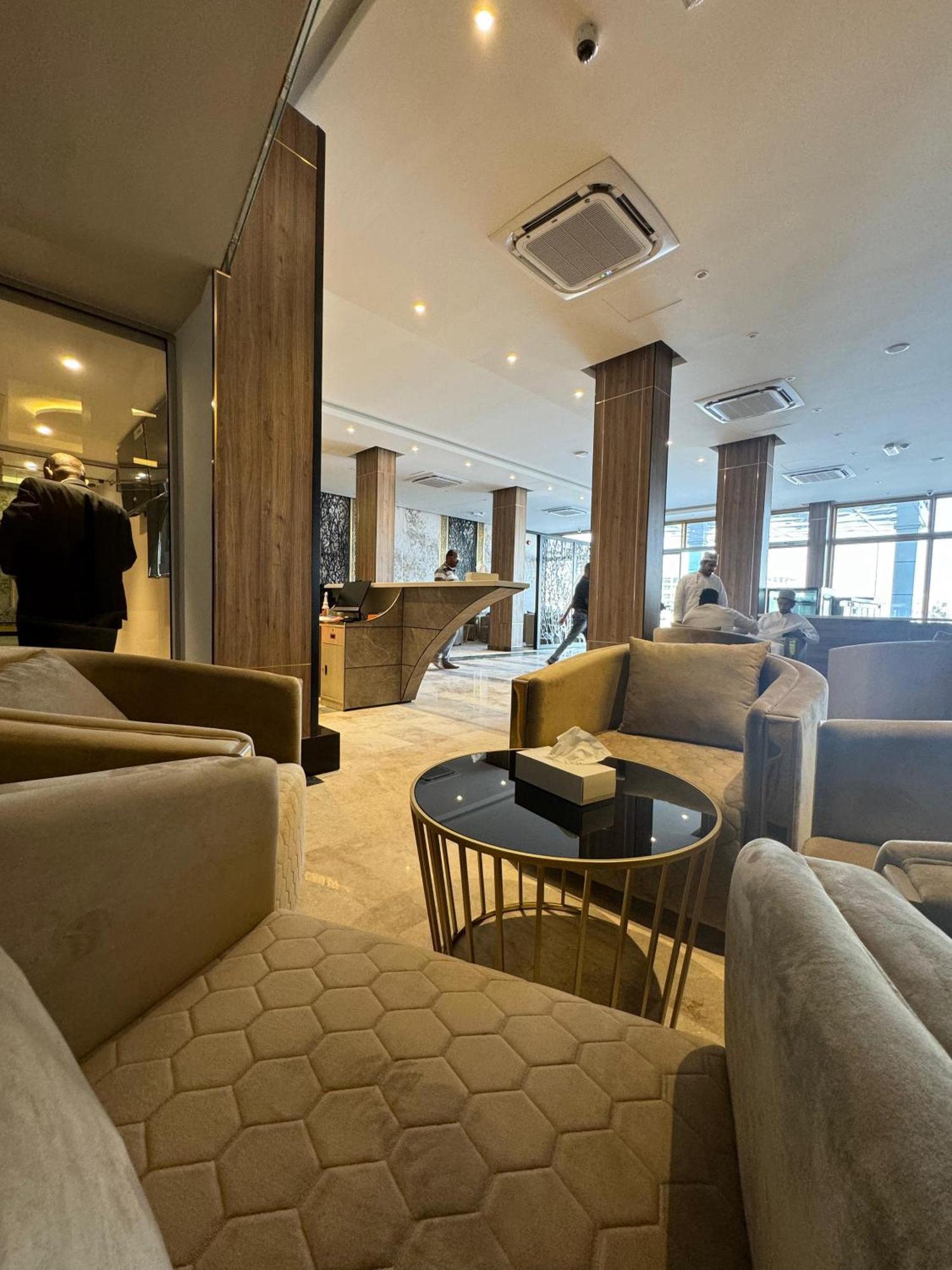 Royal Plaza 3*